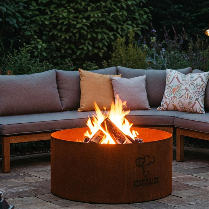 Cozy UK fire pit setup.