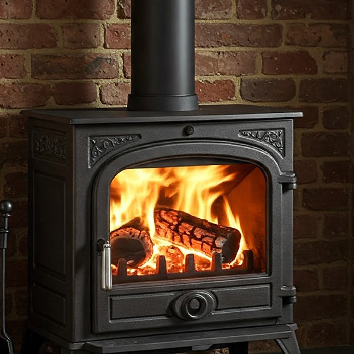 Fitted_log_burner_with_fire