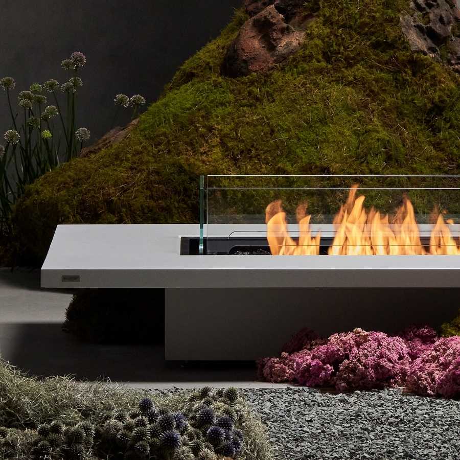 EcoSmart Daiquiri 70 Gas Fire Table Close Up
