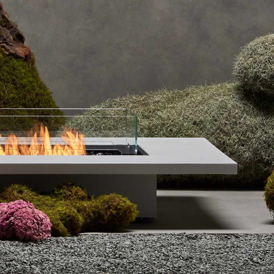 EcoSmart Daiquiri 70 Gas Fire Table Close Up Right